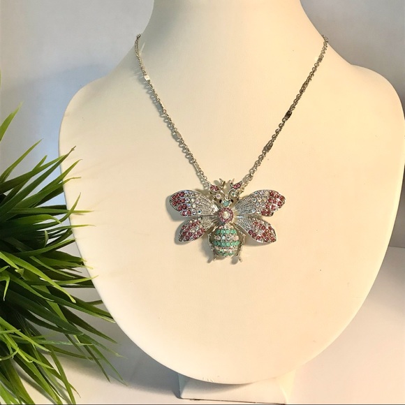 Beautiful Crystal Rhinestone Silver Tone Butterfly Necklace - Picture 2 of 7
